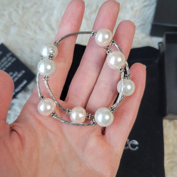 Rejoyce Silver Pearl Bracelet - Picture 4 of 5